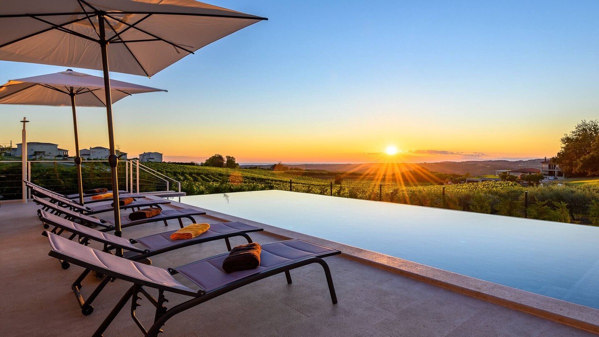 Vranje Selo Villa | Villa Faloniga with pool in Vizinada, Istria