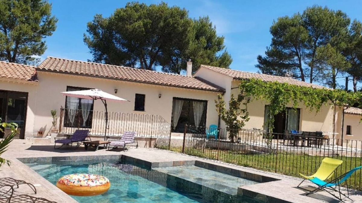 Venasque Villa | Villa Familial Avec Piscine Climatisée