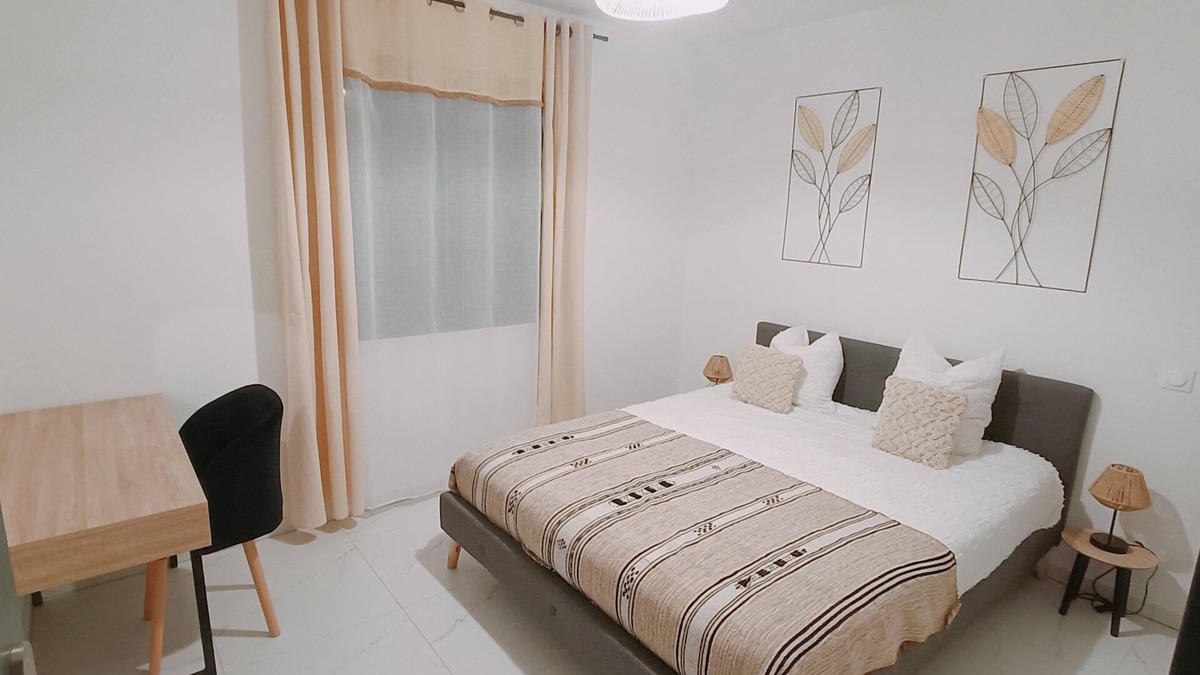 Meynes Villa | Villa Familiale Reposante au Soleil