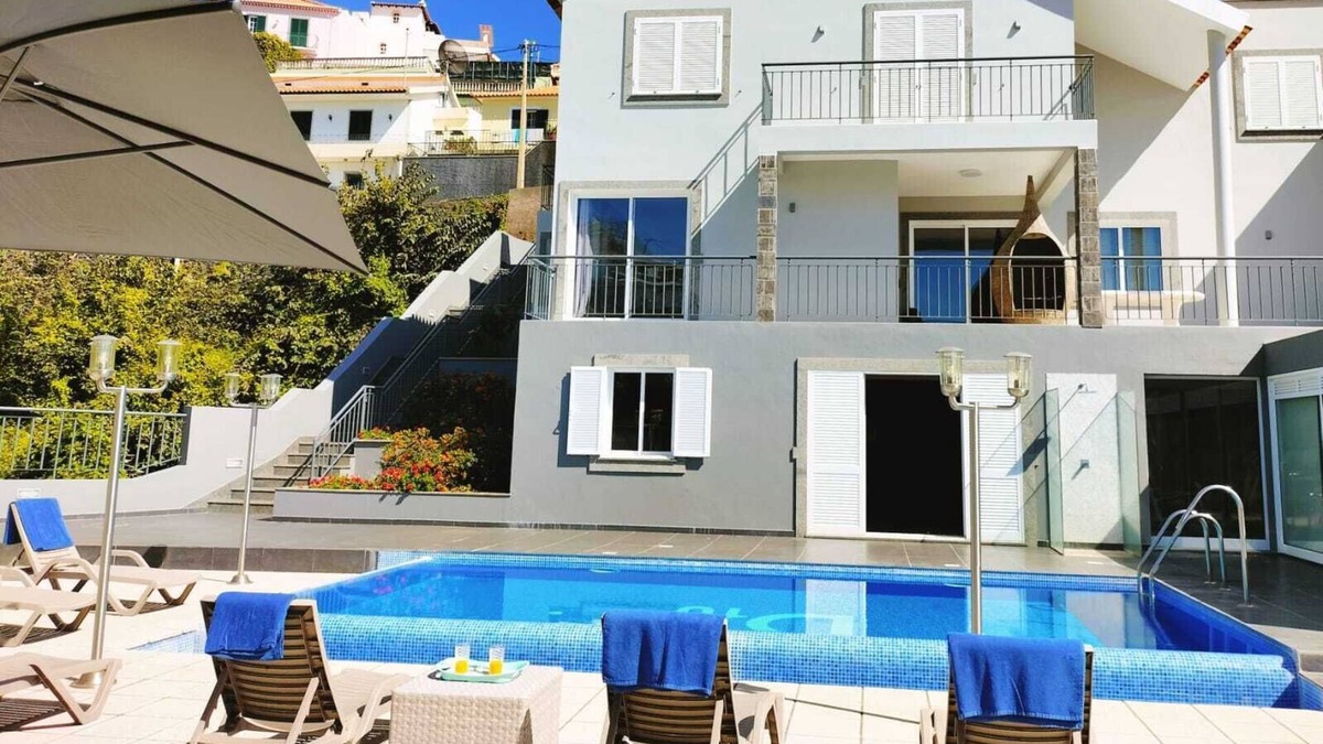 Tabua Villa | Villa Fanny, magnificent house with swimming pool.