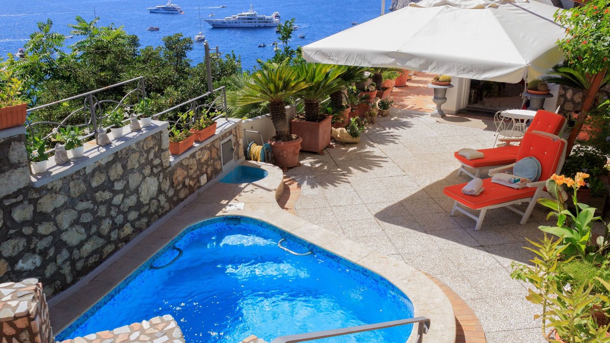 Licola Villa | Villa Faraglioni Capri