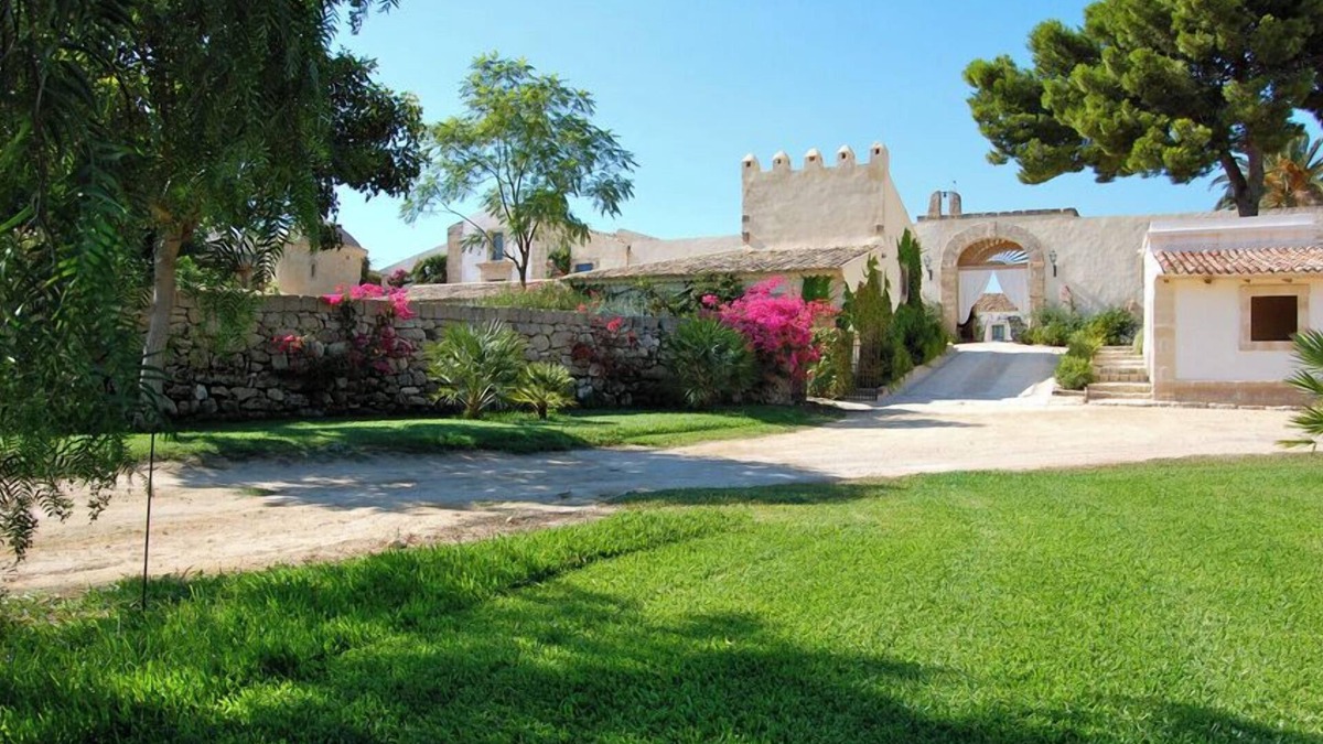 Augusta Villa | Villa Feudale - Brucoli, Sicilia