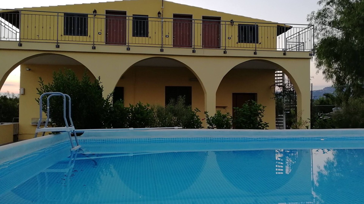 Floridia House | Villa Finaiti - CIELO