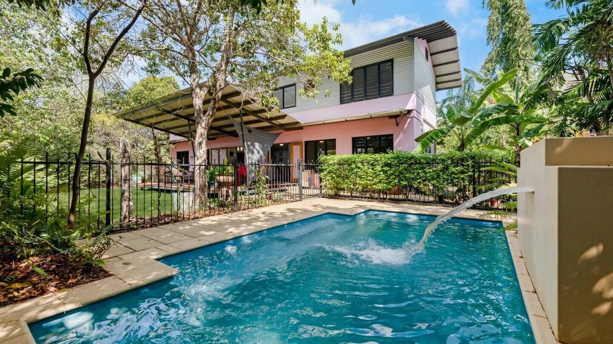 Nightcliff Villa | Villa Flamingo Tropical Nightcliff Beach Oasis
