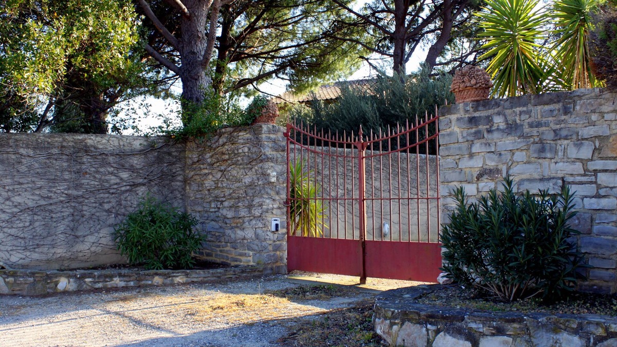 Montpeyroux Villa | Villa for 10 people with swimming pool.