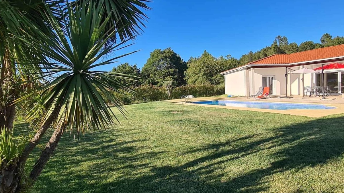 Satao Villa | VILLA FOR 6 PEOPLE, POOL AND BBQ