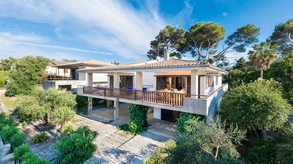 Mal Pas-Bon Aire Villa | Villa for 8 with garden and table tennis, 150m from the beach, Mal Pas, Alcudia