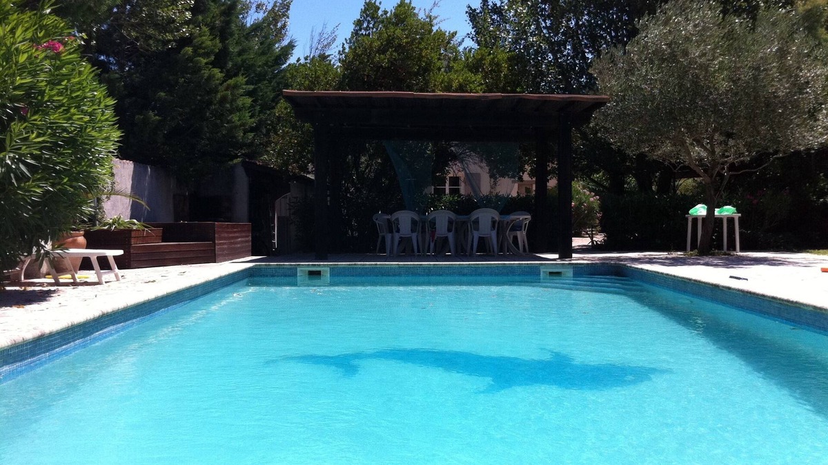 Rochefort-du-Gard House | Villa for rent, large swimming pool, not overlooked, 5 minutes from Avignon