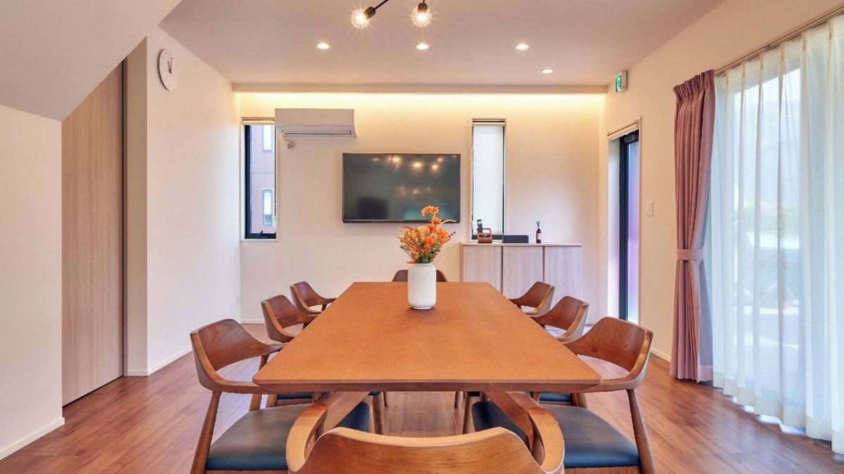 Maibara House | Villa Forest Villa Forest Villa A twostory pr/Maibara Shiga