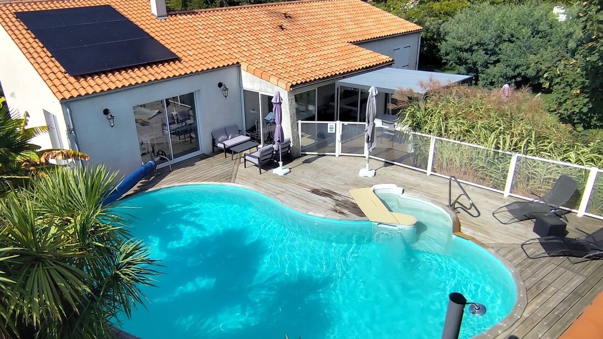 Port-des-Barques House | Villa Foxy - 3* furnished holiday home with private pool in Charente Maritime