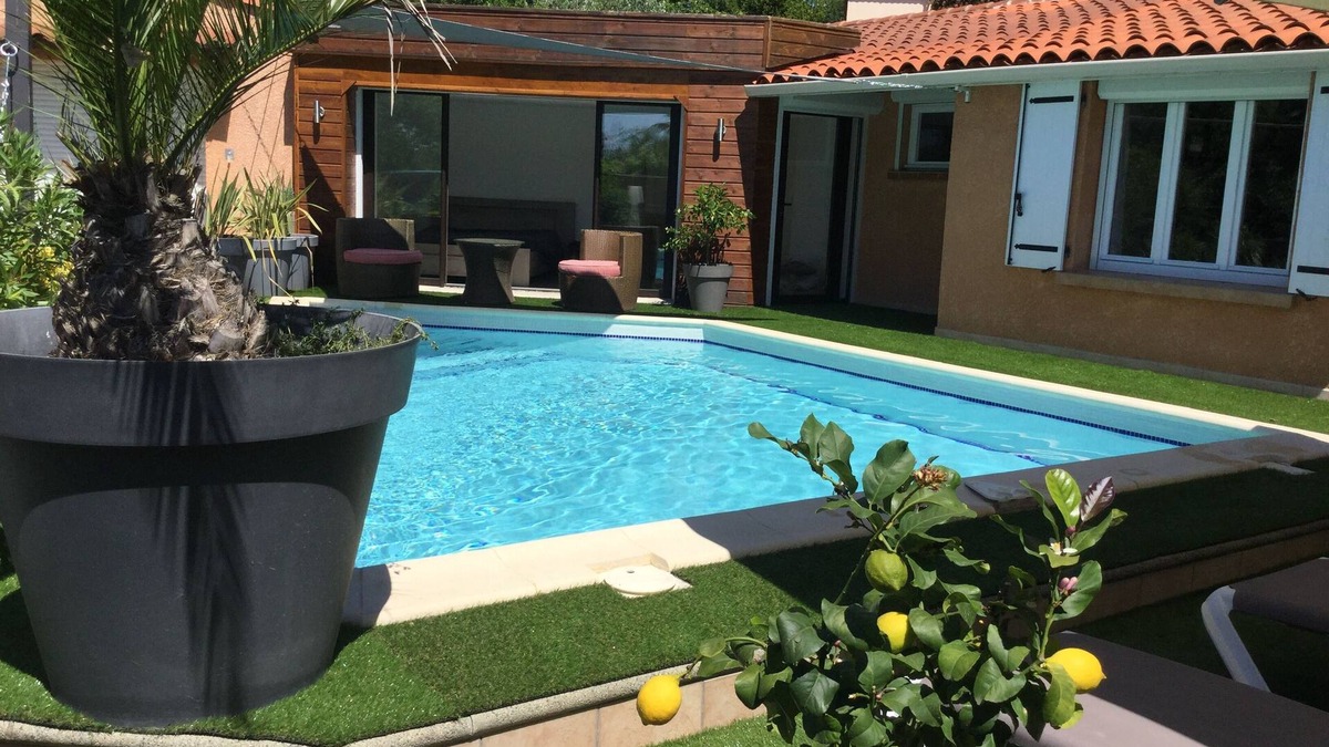 Saint-Privat-de-Champclos House | villa with private heated pool between ceze and ardeche
