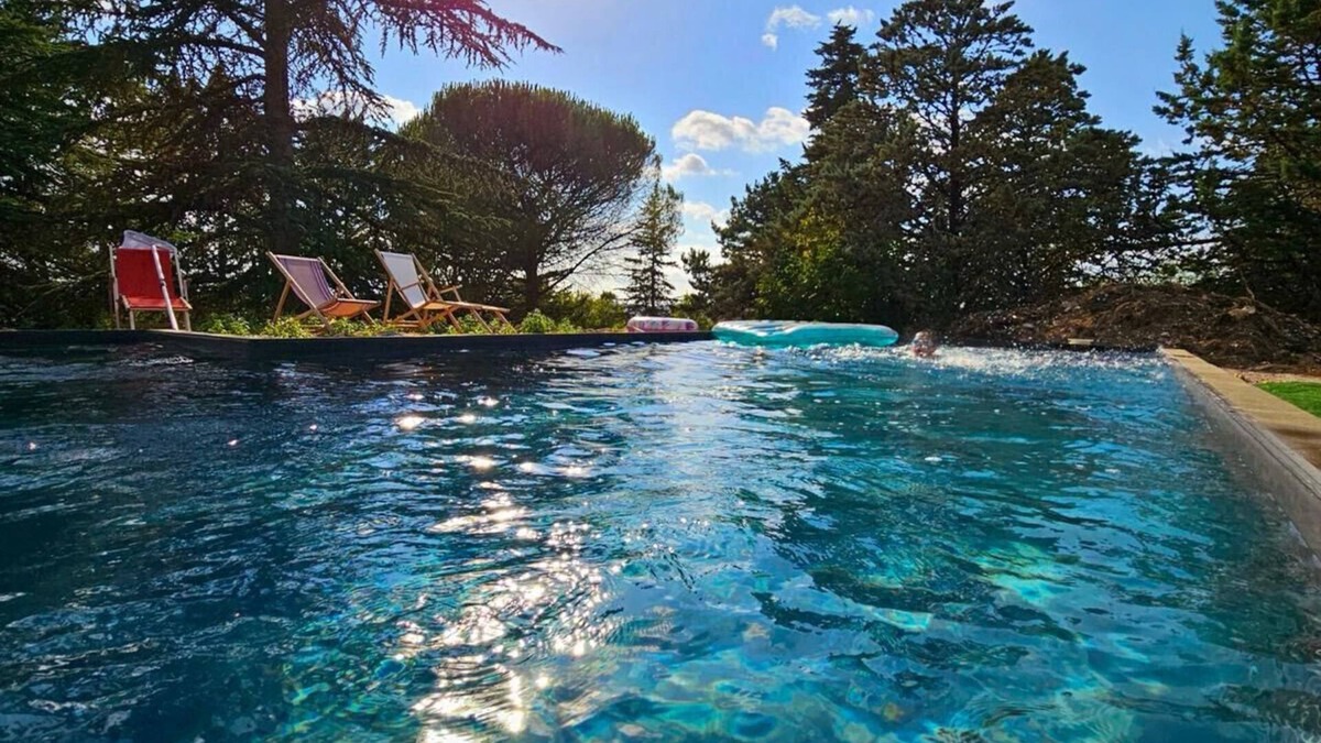 Saint-Vincent-Rive-d'Olt Villa | Villa Les Roques