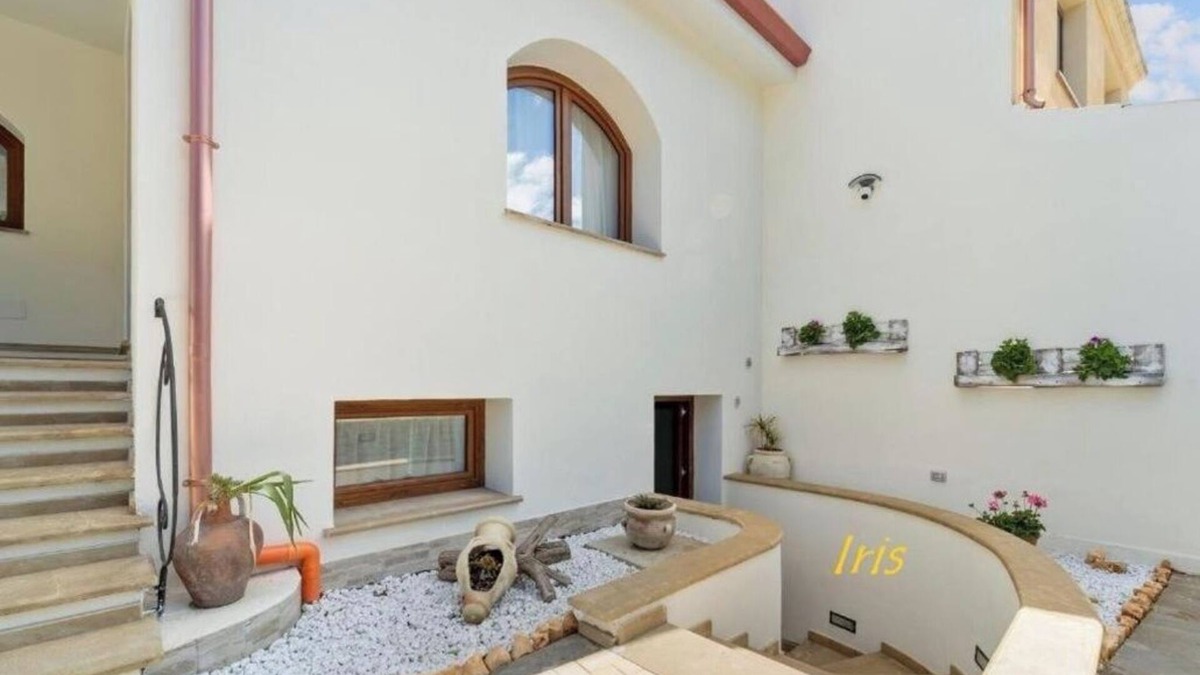 Sanluri Historic Centre Apartment | Villa Fraisca - Apartment Iris