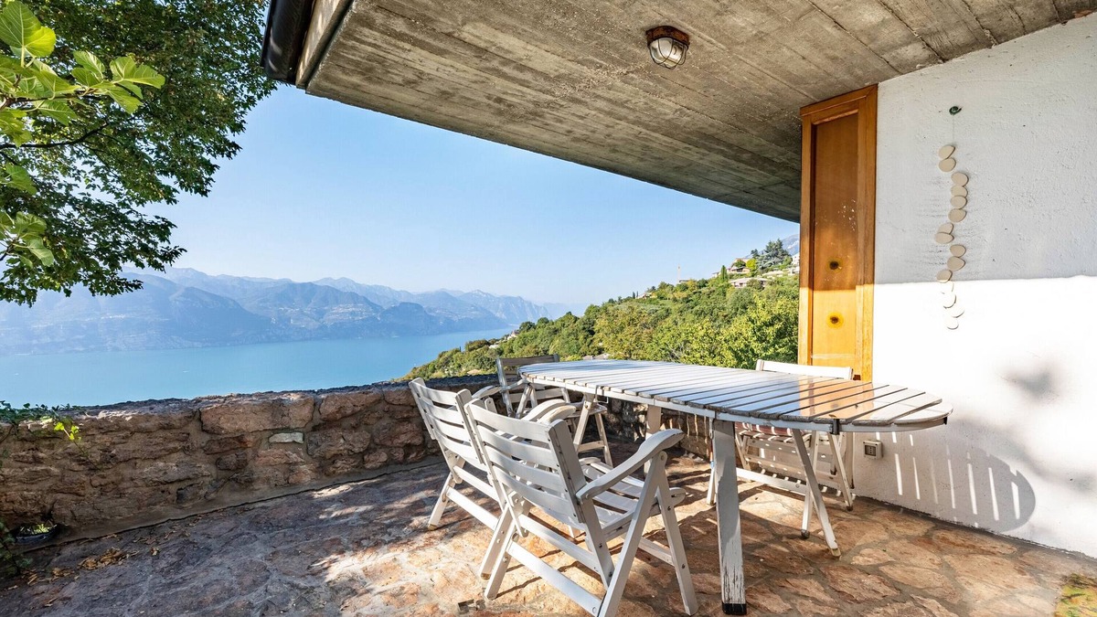 San Zeno di Montagna Villa | 'Villa Franca San Zeno' with Lake View, Garden & Wi-Fi