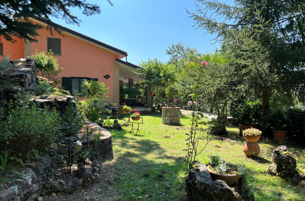Castelluccio Inferiore House | Villa Franca