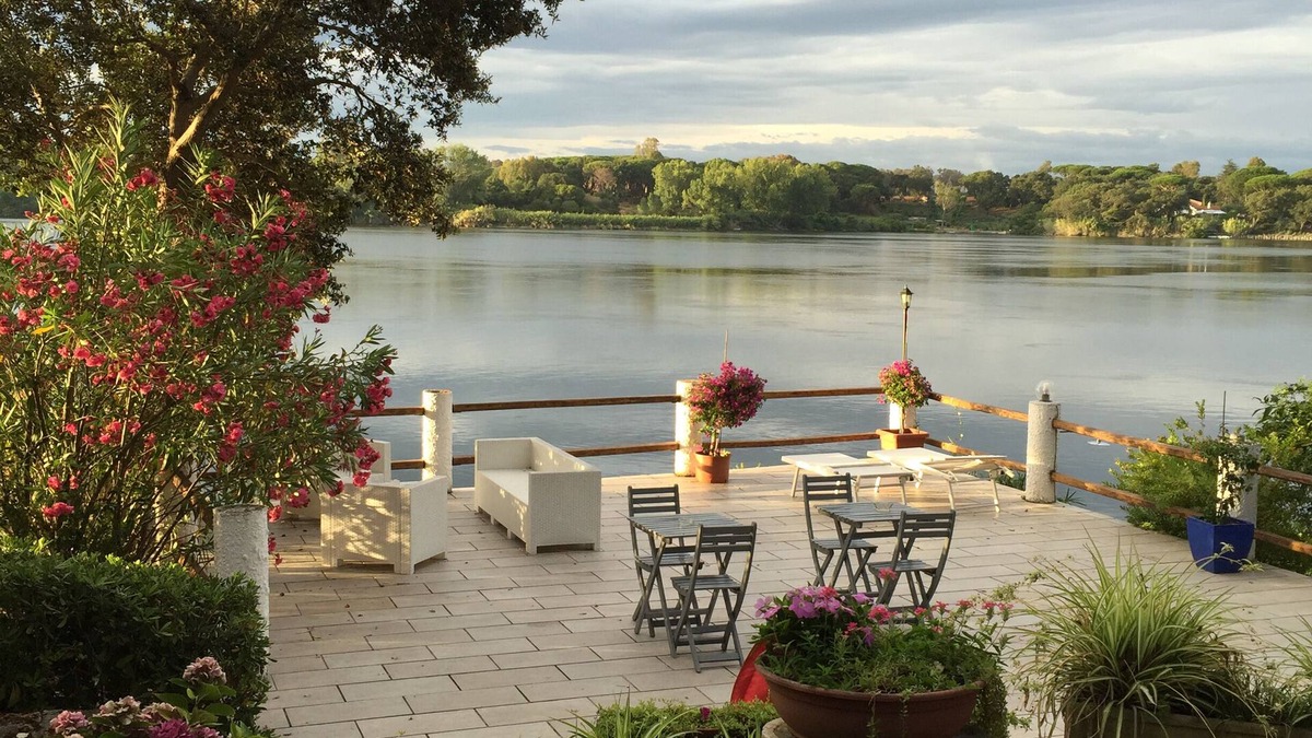 Sabaudia Villa | Villa Francesca Romana Relax by the lake a few meters from the sea