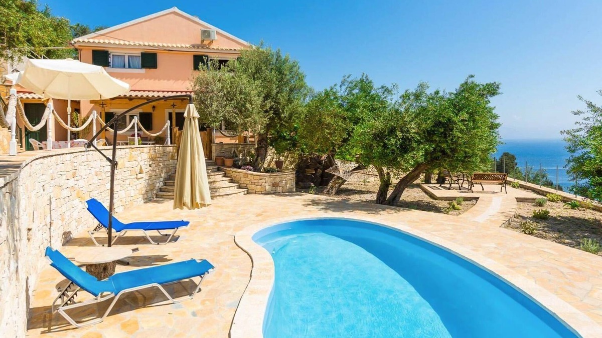 Koutsi Villa | Villa Francesca - Two Bedroom Villa, Sleeps 4