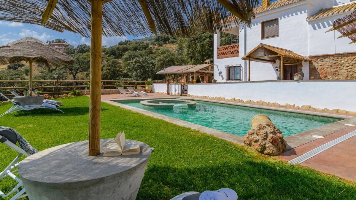 Iznajar Villa | Villa Fraskito Iznájar by Ruralidays