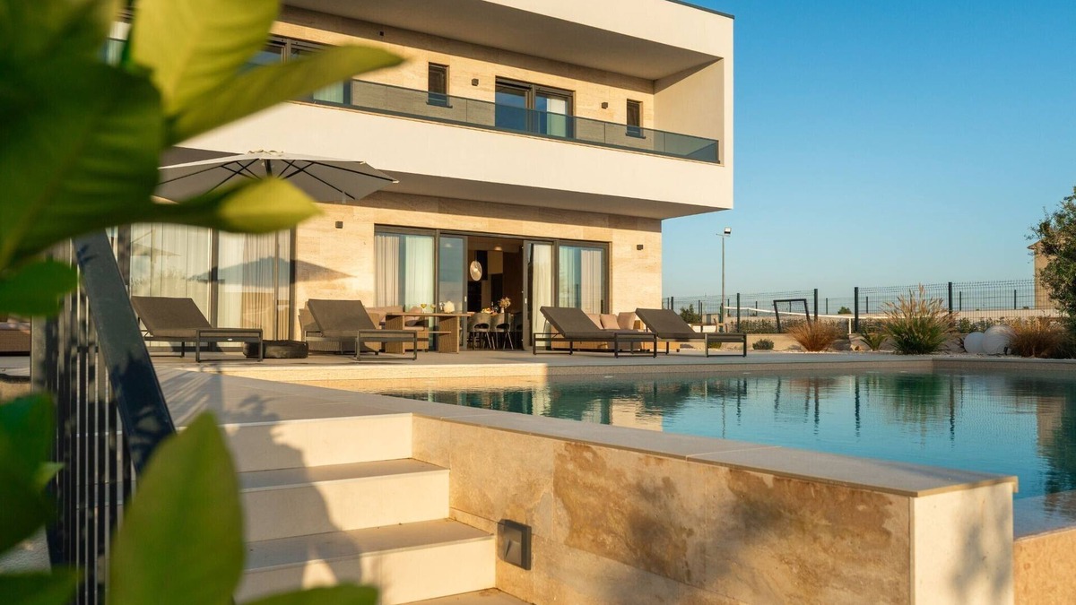 Velim House | Villa Freedom - Five Bedroom with Balcony