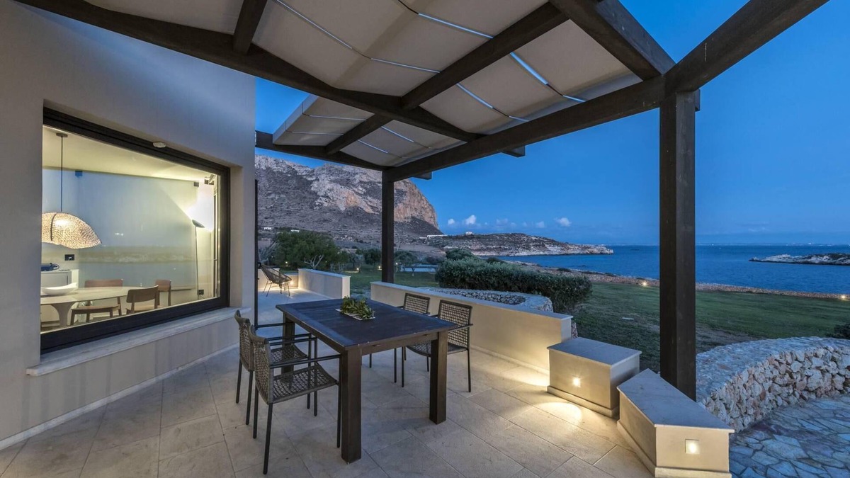 Favignana Villa | Villa Fronte Mare Stornello 2 - .