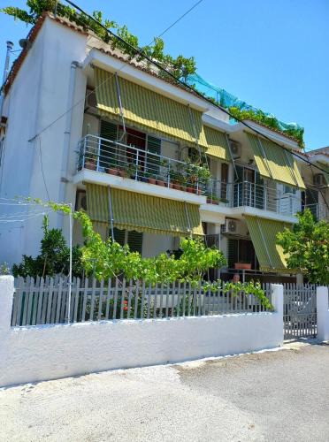 Pefki Apartment | Villa Froso