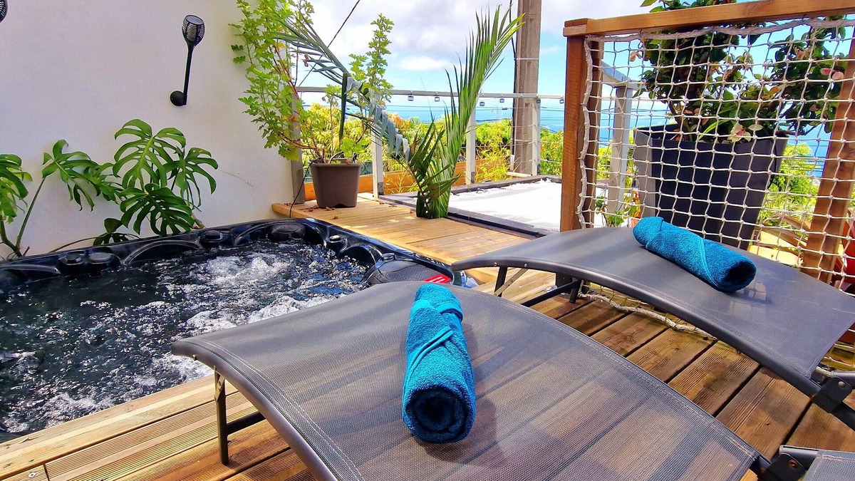 Saint-Leu Villa | Villa Géranium, 6-seater hot tub , Saint-Leu