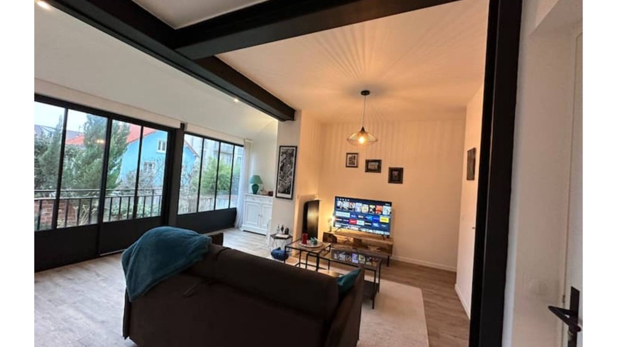 Juvisy-sur-Orge Apartment | VILLA GABI:Appart'T2 Tour Eiffel-10' Paris, ADP Orly