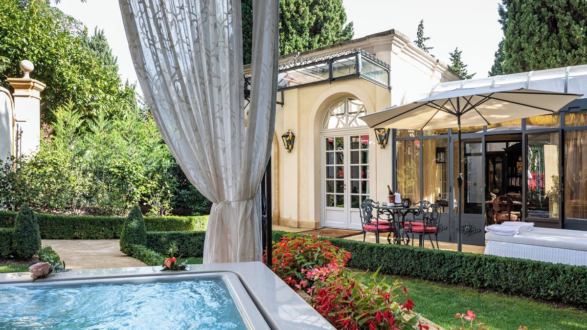 Nord Hotel | Villa Gallici Hôtel & Spa - Relais & Châteaux