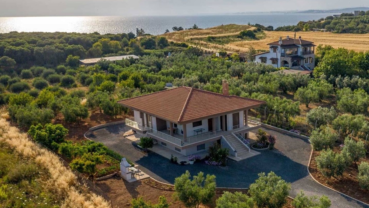 Nea Potidaia Cottage | Villa George by RentalsPro
