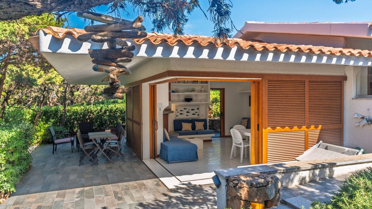 Portobello Villa | Villa 'Gerbera - 250m Dal Mare' with Sea View, Wi-Fi and Air Conditioning