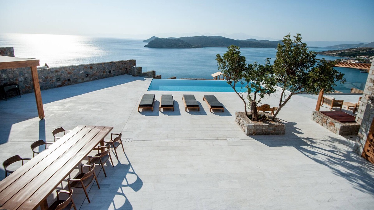Plaka Villa | Villa Gina The New Eco Chic Destination