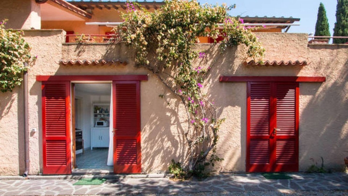 Magazzini Apartment | Villa Giolù, Appartamento Corallo 200 m from the sea, ferry discount!