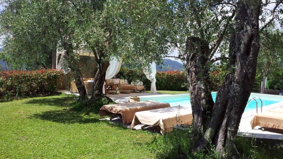 Bolano Villa | Villa Goa 13p with Exclusive Pool, Free WiFi, BBQ near to beaches andCinqueTerre