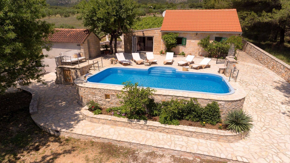 Bol Villa | Villa Golden Beach with Swimming Pool