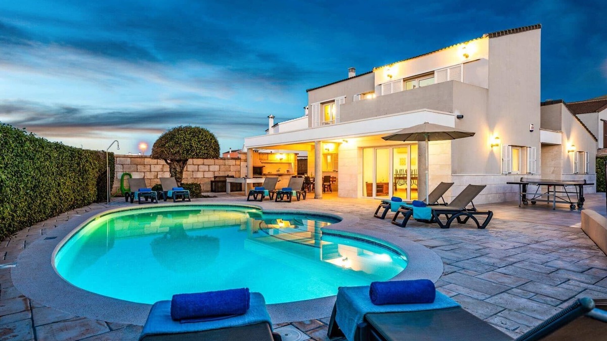 Cales Piques Villa | Villa Gris by Villa Plus