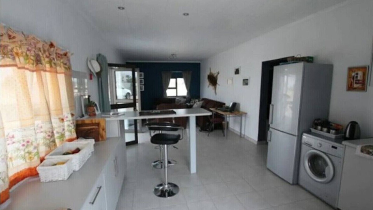 Ongwediva Bed & Breakfast | Villa Graf Guest House - suite 5