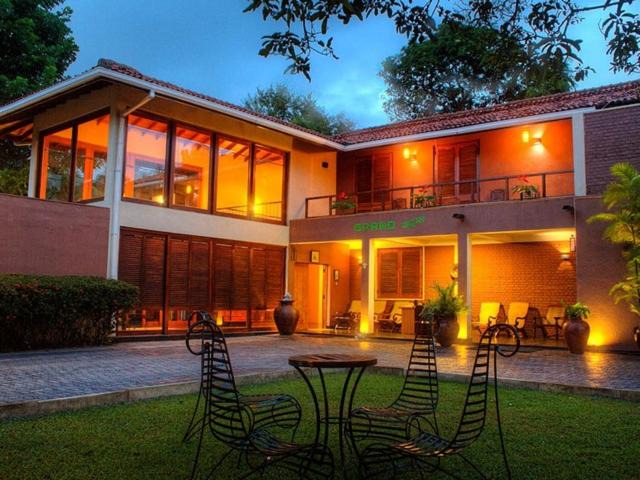 Welisara Bed & Breakfast | Villa Grand Kandana