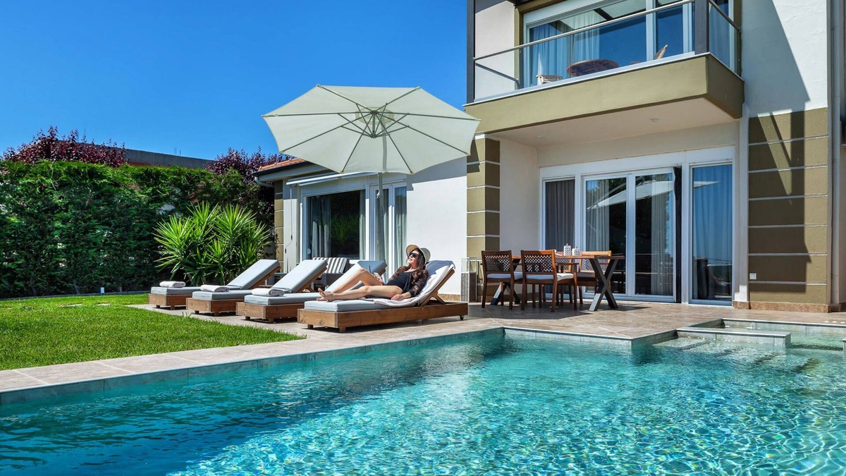 Pallini Villa | Villa Grande, luxury, heated pool, jacuzzi, excellence