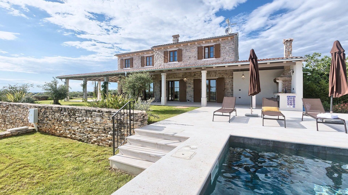 Finida Villa | Villa Green Hacienda with Pool