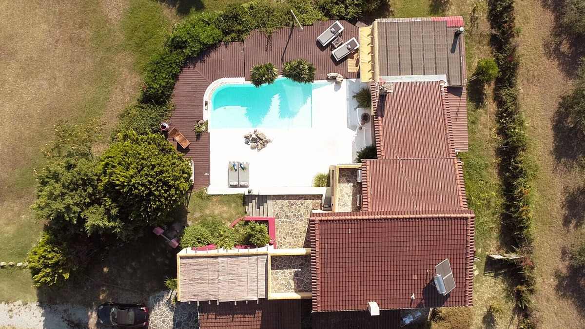 Pydna Villa | Villa Hacienda private pool and jacuzzi