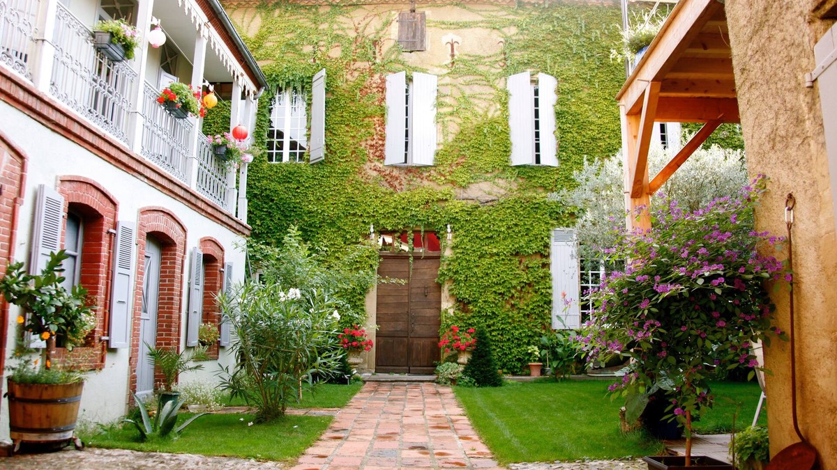 Plaisance Villa | Villa Hadrien, calm in a charming villa in Plaisance du Gers