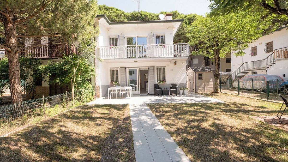 Lido degli Estensi House | Villa HalaveliHome Relax in this oasis of quiet and elegance near the sea