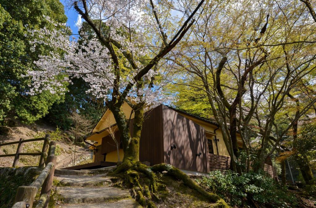 Itsukushima House | Villa Hamorebi