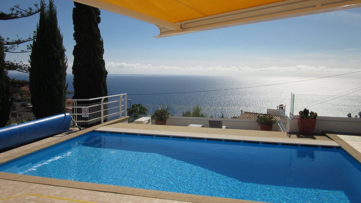 Garajau Villa | Villa Hansen in Madeira - Cristo Rei, nPool, Sea-views, Beach, Garden, BBQ.
