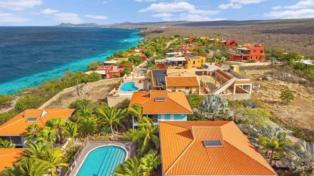 Kralendijk Villa | Villa Happy Turtle with a spectacular ocean view