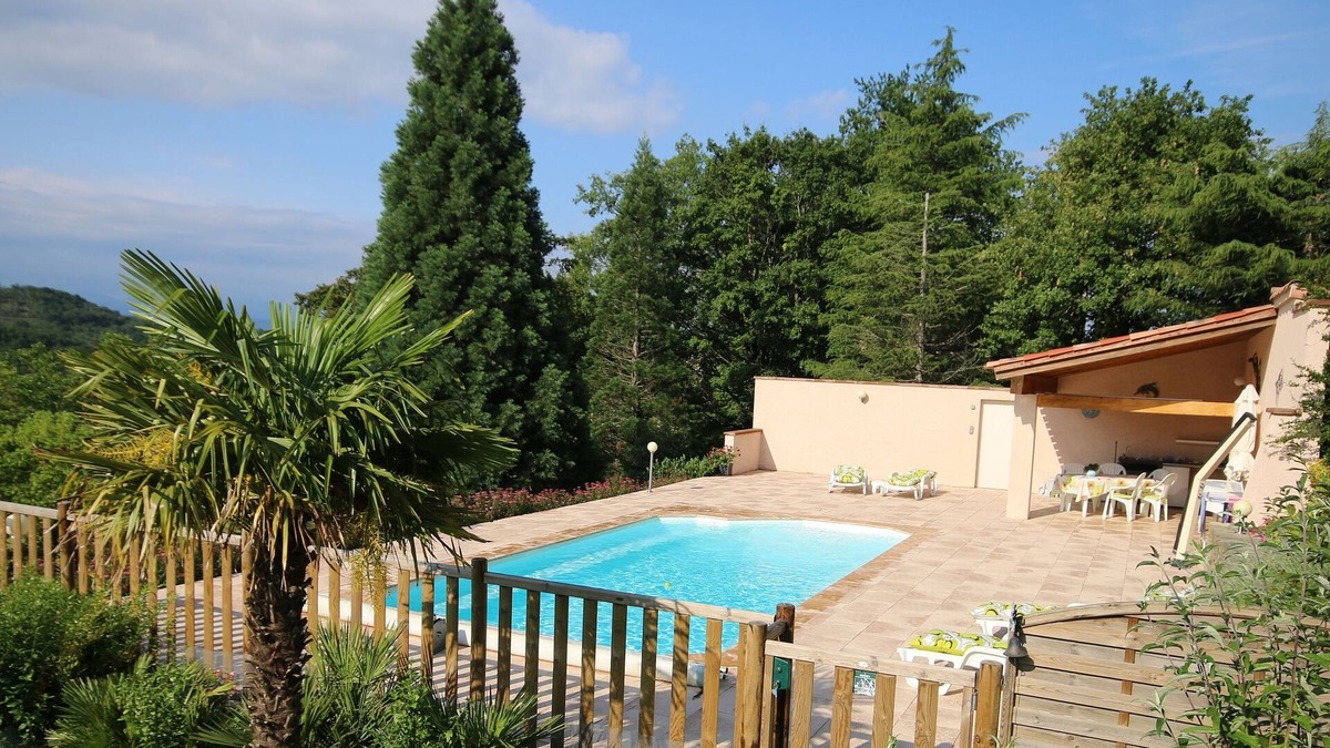 Sonnac-sur-l'Hers Villa | Villa Heated Pool 4 bedrooms In calm and pretty Hamlet, garden, Mountain Views,