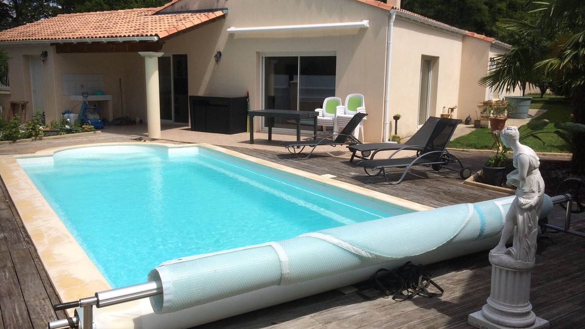 Breuillet Villa | VILLA + HEATED POOL in CHARENTE MARITIME