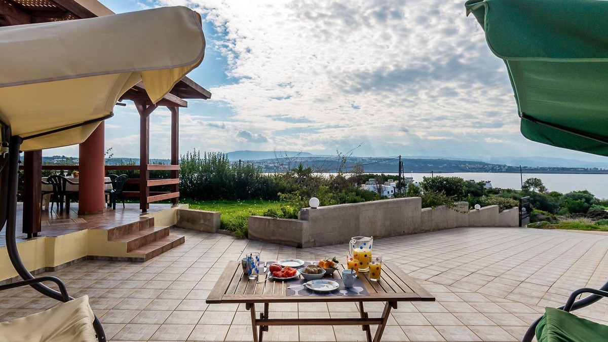 Tersanas Villa | Villa Helen 200m from Tersanas Beach