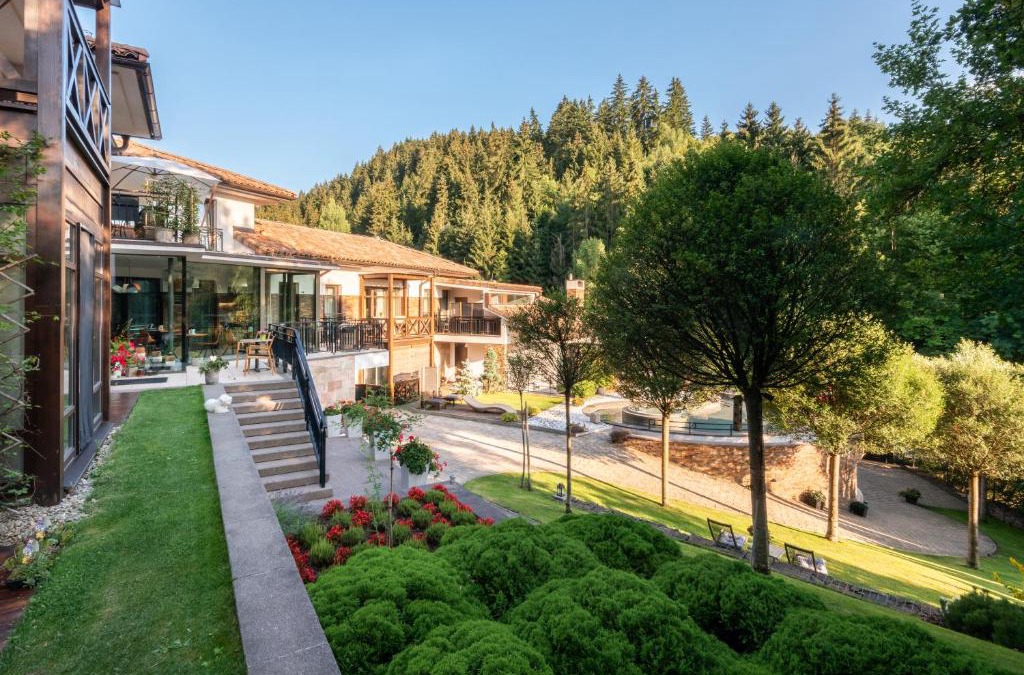Dolny Kubin Hotel | Villa Helia