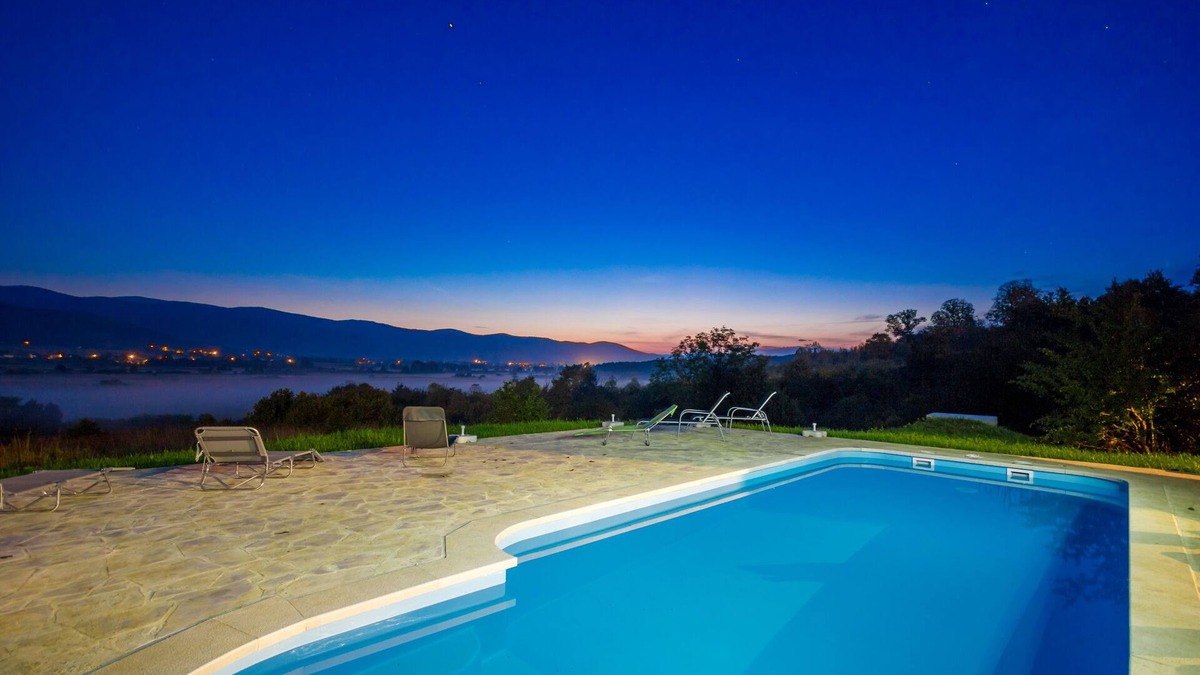 Gorinka Apartment | Villa Hills